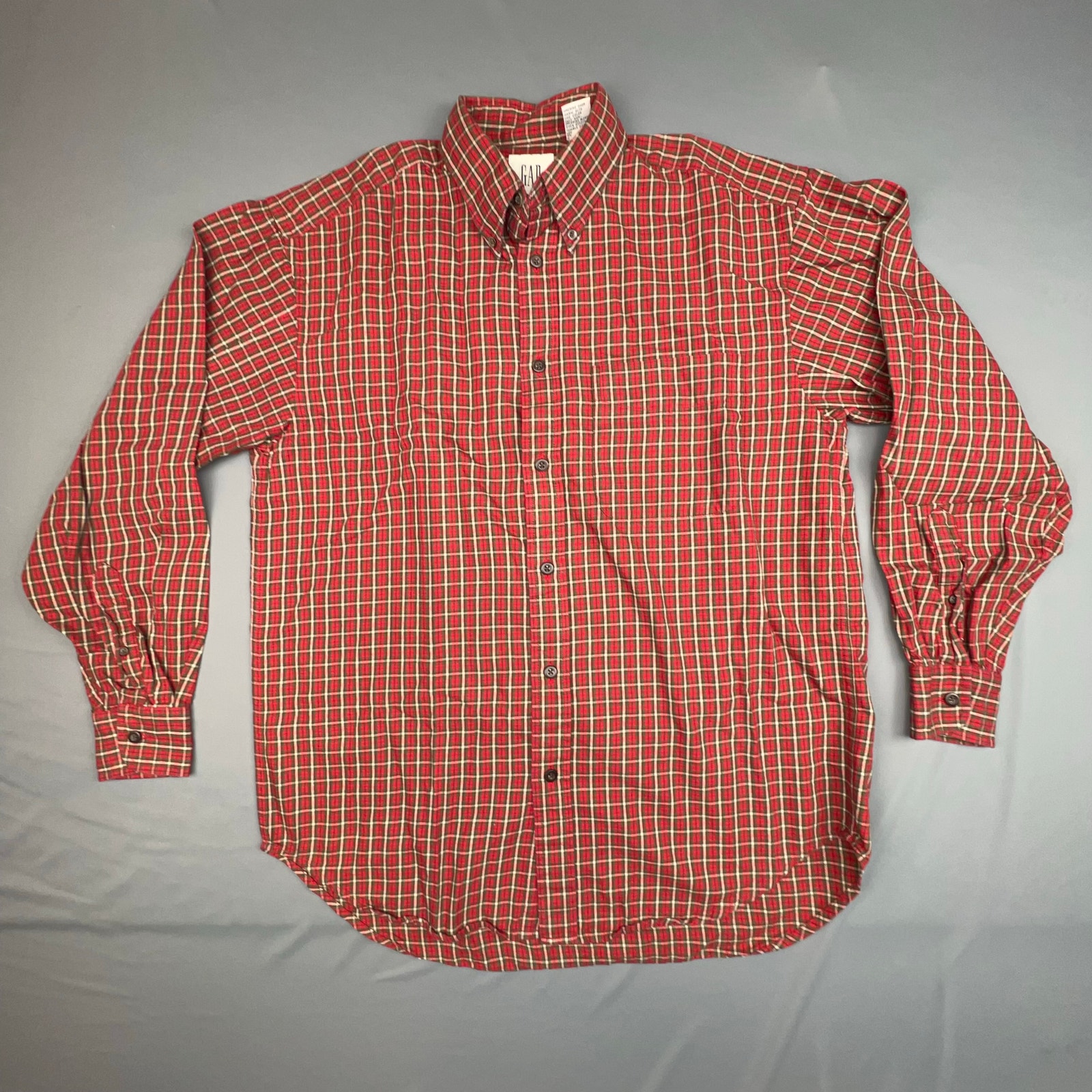 Gap Red Plaid Button Up Shirt Men’s Small Long Sleeve Casual Office